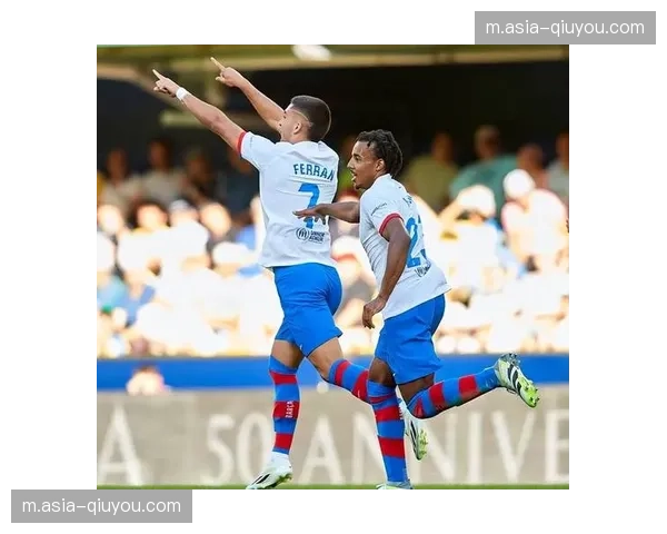 亚马尔六次成功过人 个人突破能力彻底摧毁黄潜左路防线